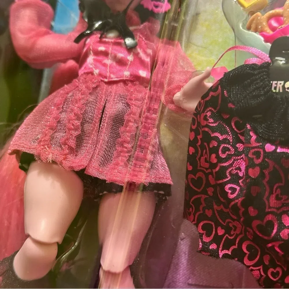 Monster High doll Draculaura count fabulous